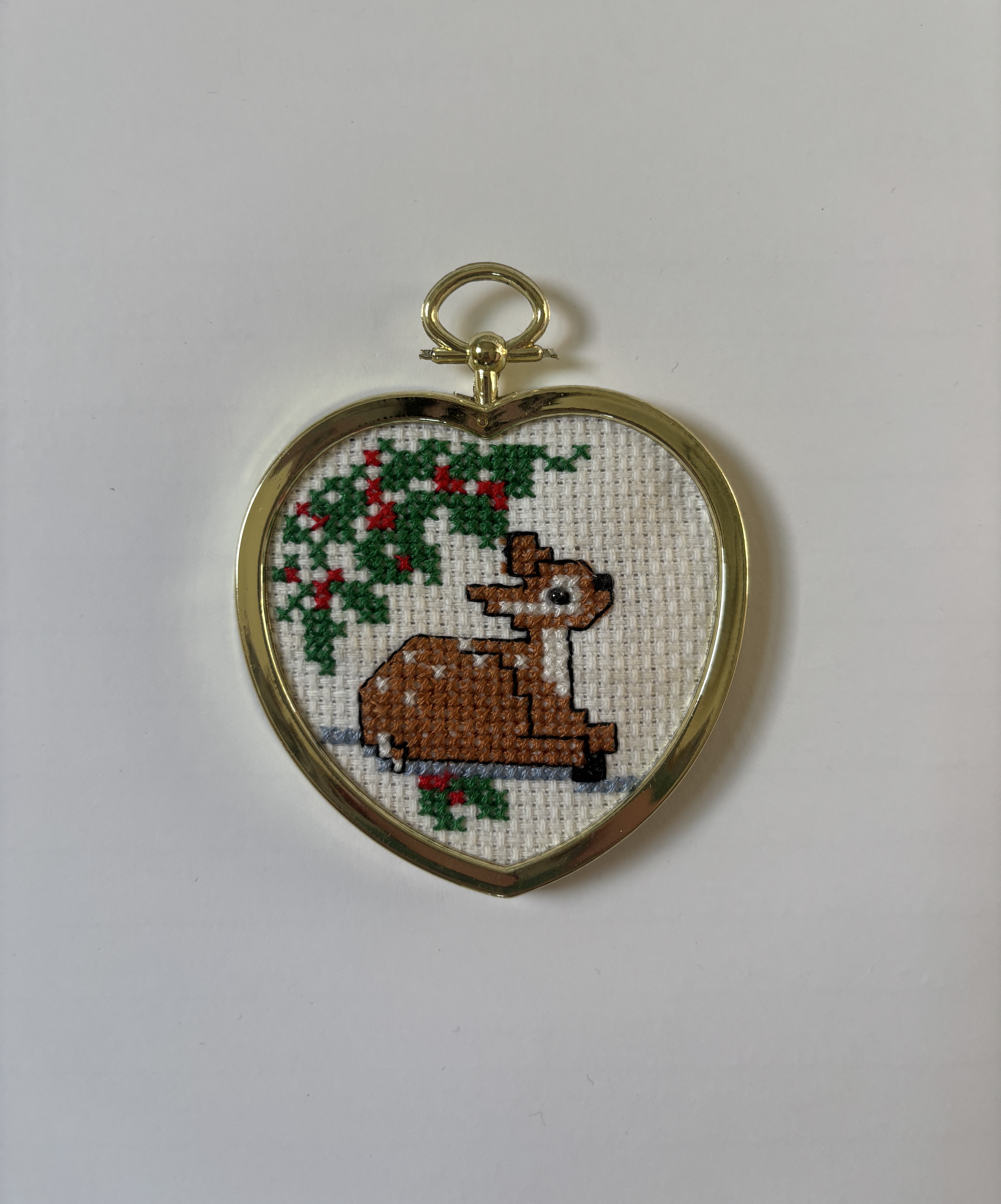 [Winter Fawn Ornament]